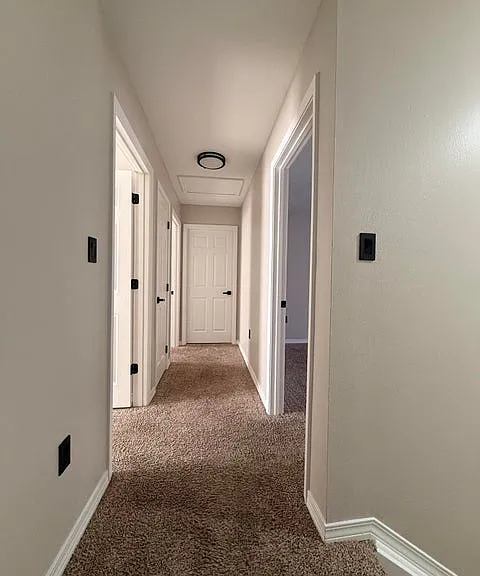 2123 Tom St — Photo 12