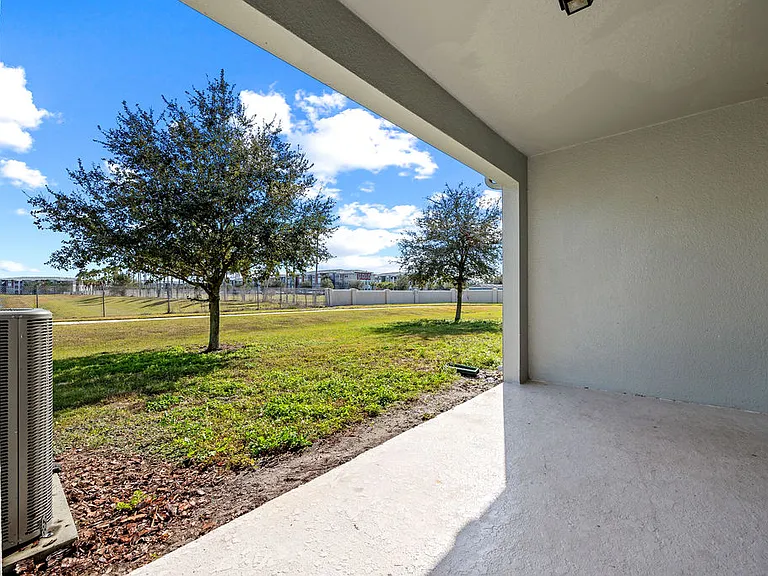 3971 Plainview Dr — Photo 32