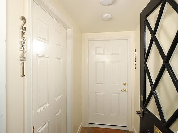2nd image of 2521 Mayfield Ave