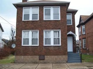 135 Camp Ave, Braddock, PA 15104