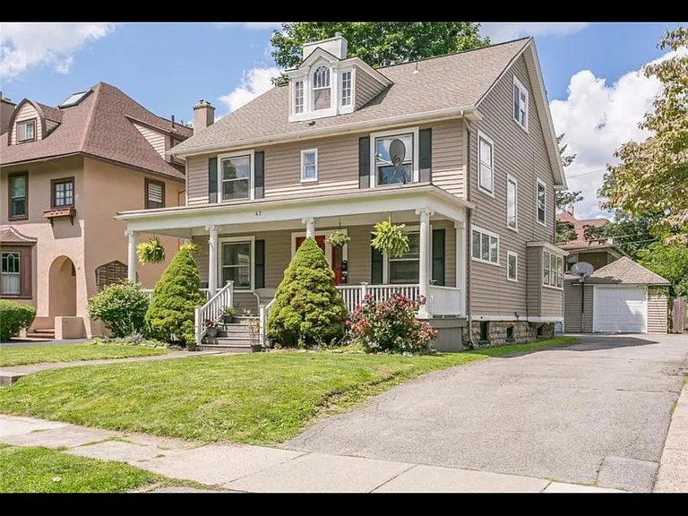 43 Beverly St #1 — Photo 22