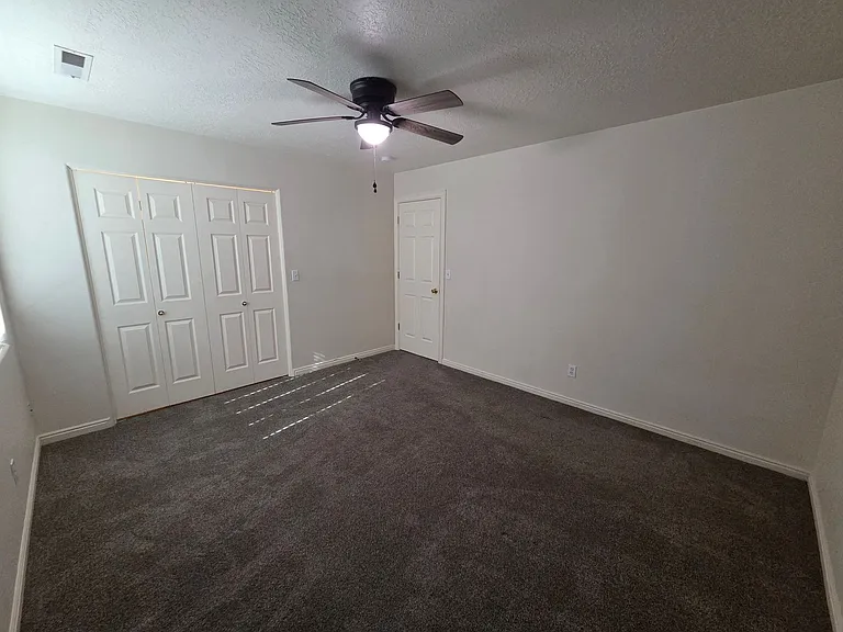 165 N 300 E — Photo 6