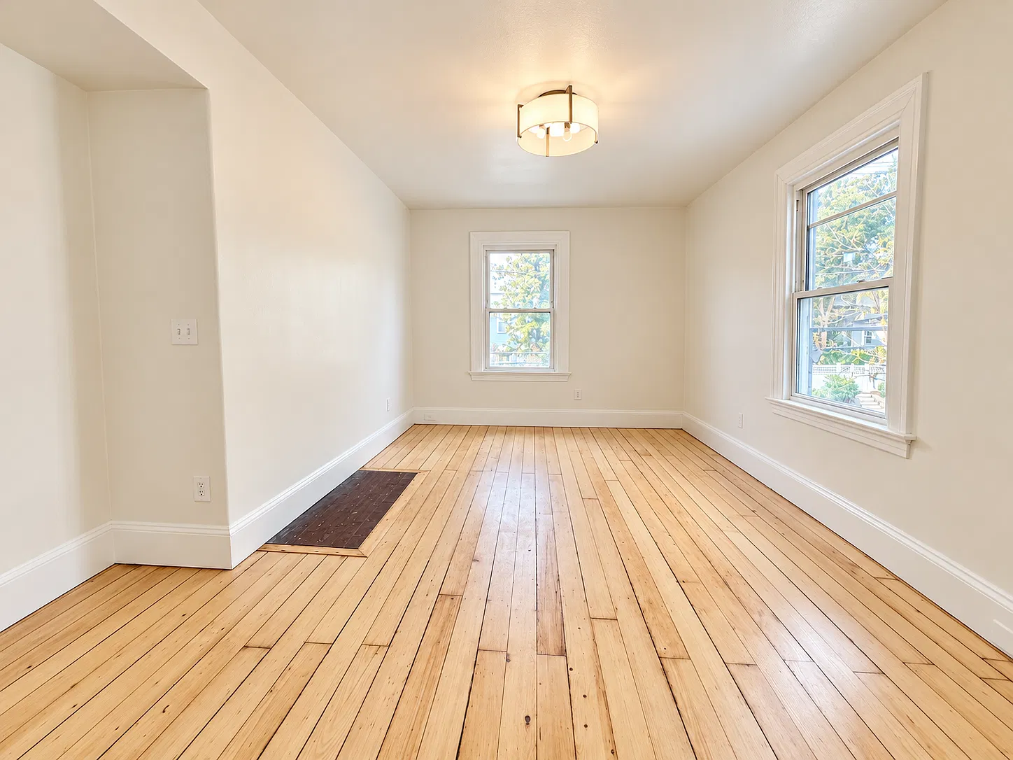 4 bed, 1466 sqft, $4,750 — Photo 4