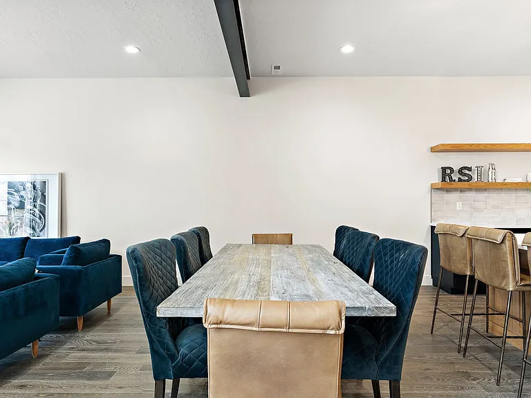 2490 W Iron Coop St #1 — Photo 4
