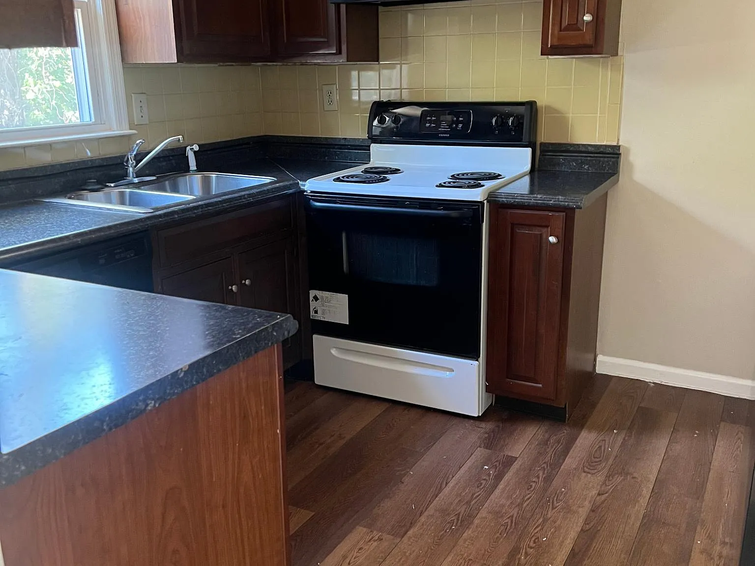 2973 Candlelight Way — Photo 4