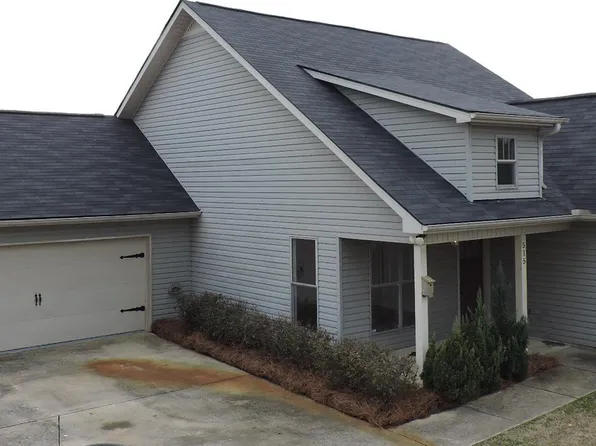 515 Village Springs Ln, Springville, AL 35146