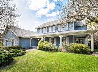 4400 Plum Creek Ln, Saint Joseph, MI 49085