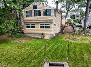 11 Shore Rd, North Reading, MA 01864