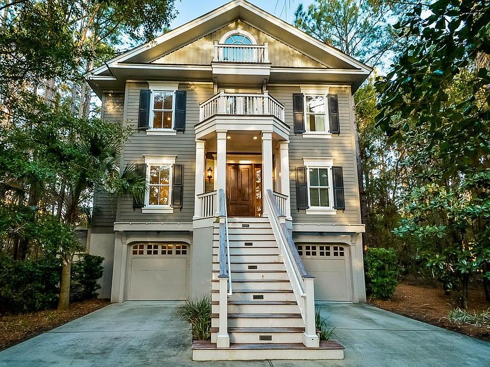 1st image of 72 Clay Hall