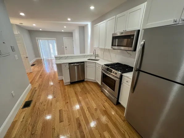 372 Oxford St, Cambridge, MA