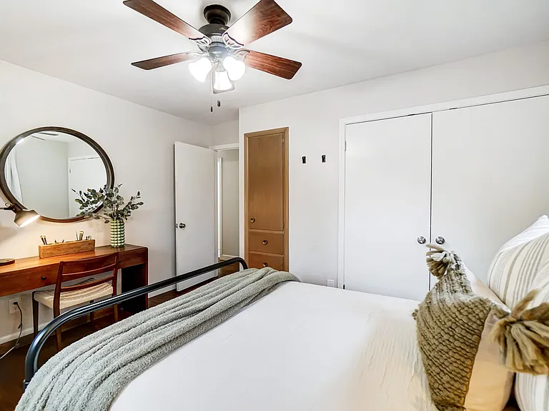 3592 Delamere Ave — Photo 18
