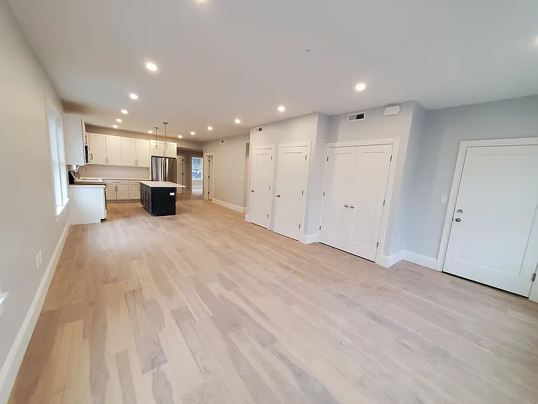 51 Fairbanks St — Photo 3