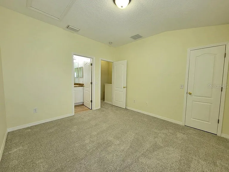 16414 Swan View Cir #16414 — Photo 12