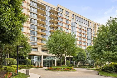 8100 River Road, #810