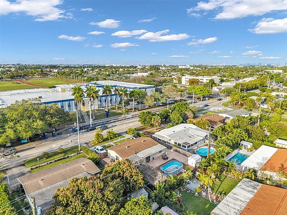 3rd image of 8818 SW 16th St