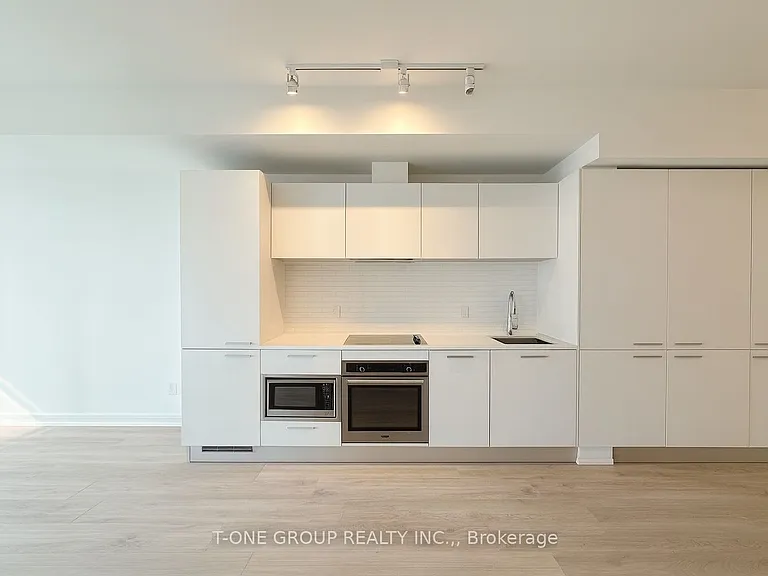 3 Gloucester St #2511 — Photo 3