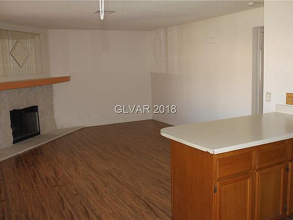 3rd image of 913 Boulder Mesa Dr Unit 202