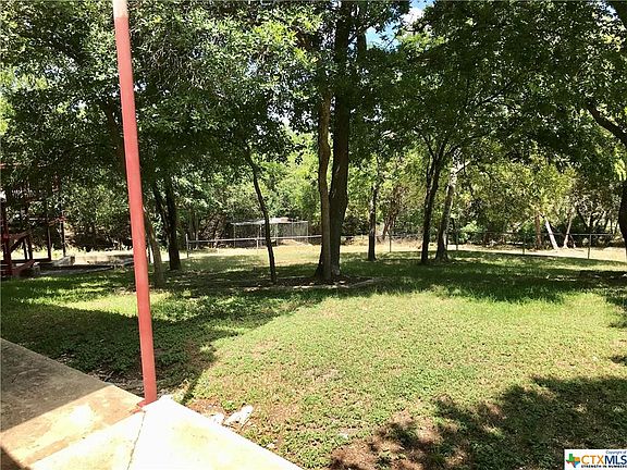 4th image of 3610 Armadillo Ln