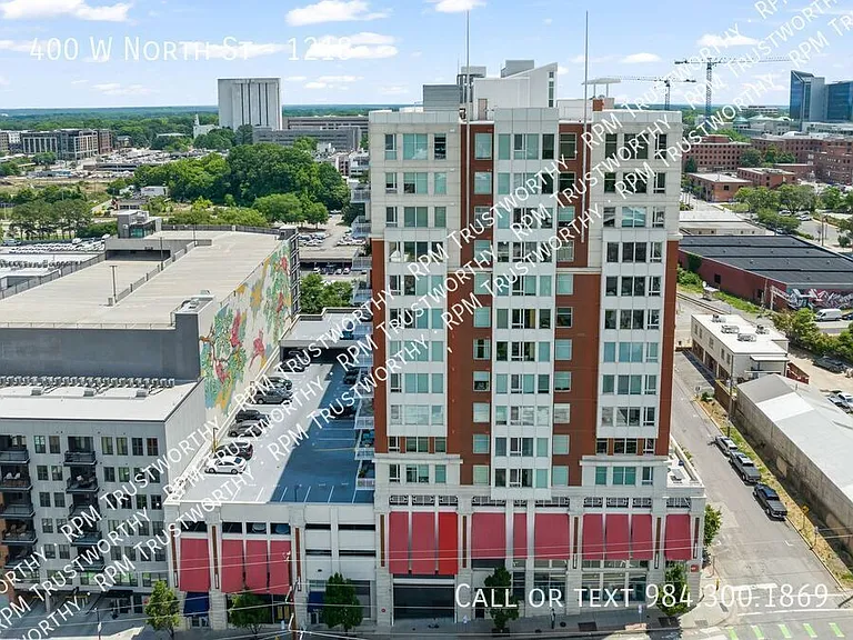 400 W North St #1218 — Photo 15