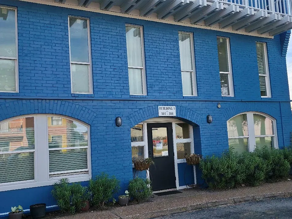215 Post Office St #302