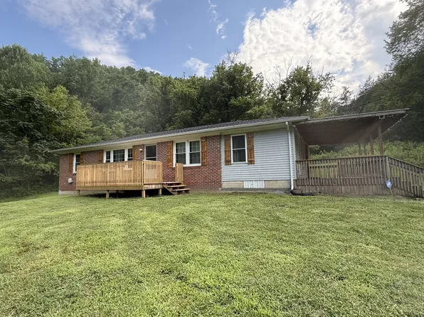 2625 Wartrace Hwy, Red Boiling Springs, TN 37150