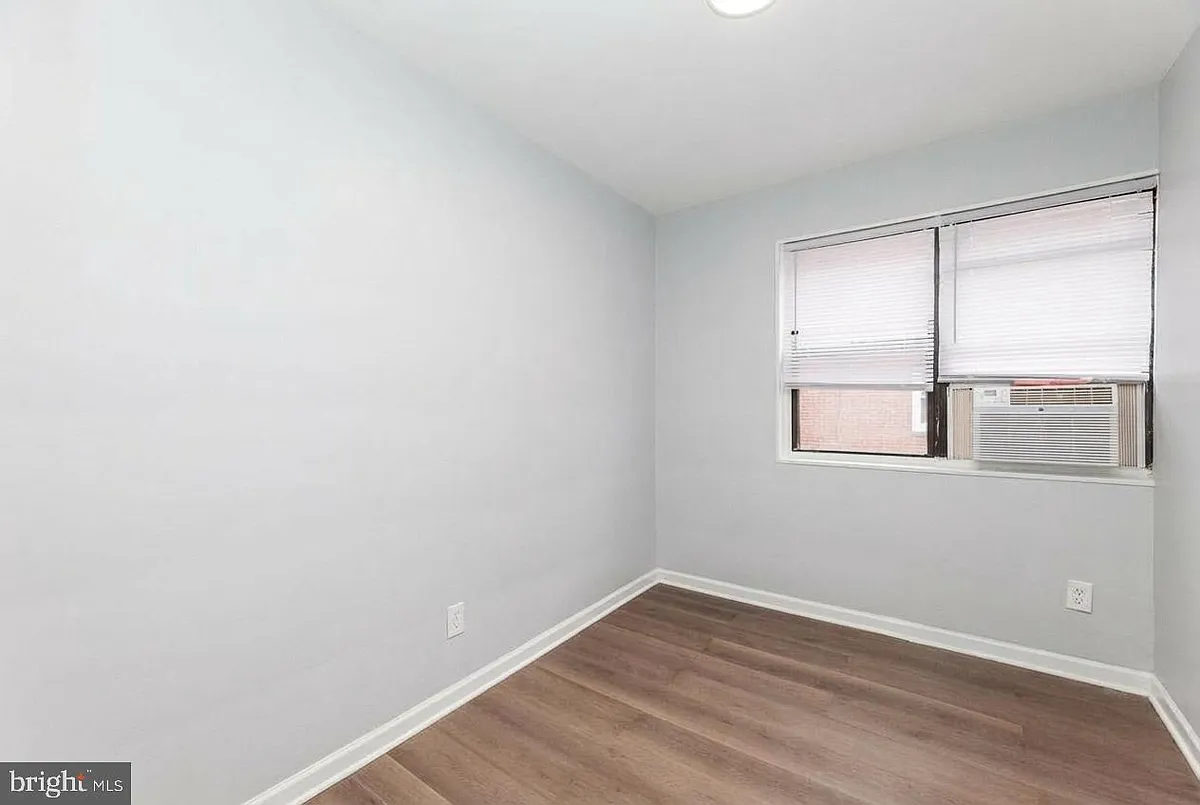 Building Photo - 2100 Channing St NE #2C