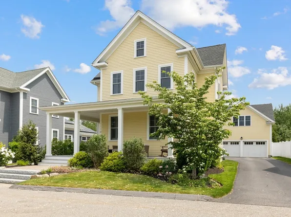 14 Dorset Park Ln, Weymouth, MA 02190