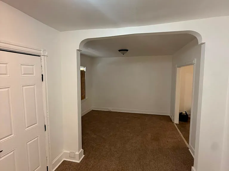 2402 Carter St — Photo 5
