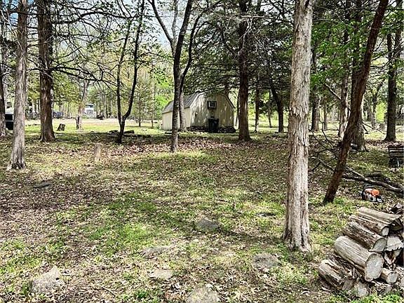 5th image of 54 N Wood Dr