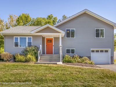 35 Morris Drive, Hyde Park, NY, 12538