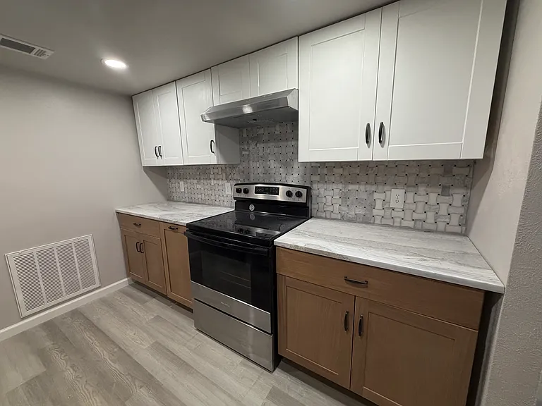 2000 Fleur De Lis Ct — Photo 12