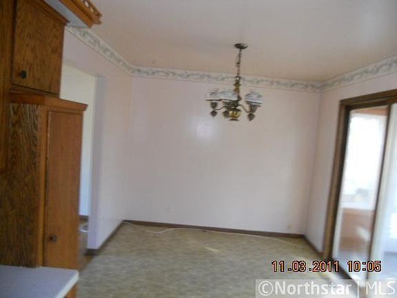 4th image of 615 W 102nd Street