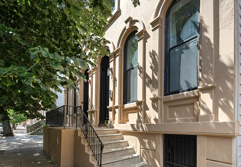 1913 Wallace St #12 — Photo 1