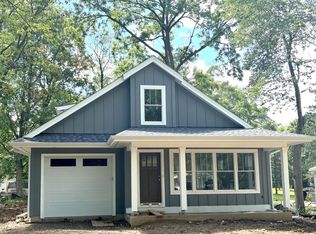 46 Menominee Rd, Williams Bay, WI 53191