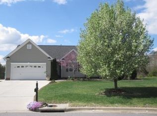 3860 Range Crest Ct, High Point, NC 27265
