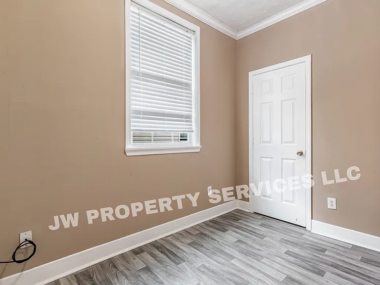 1414A Sumner St — Photo 7