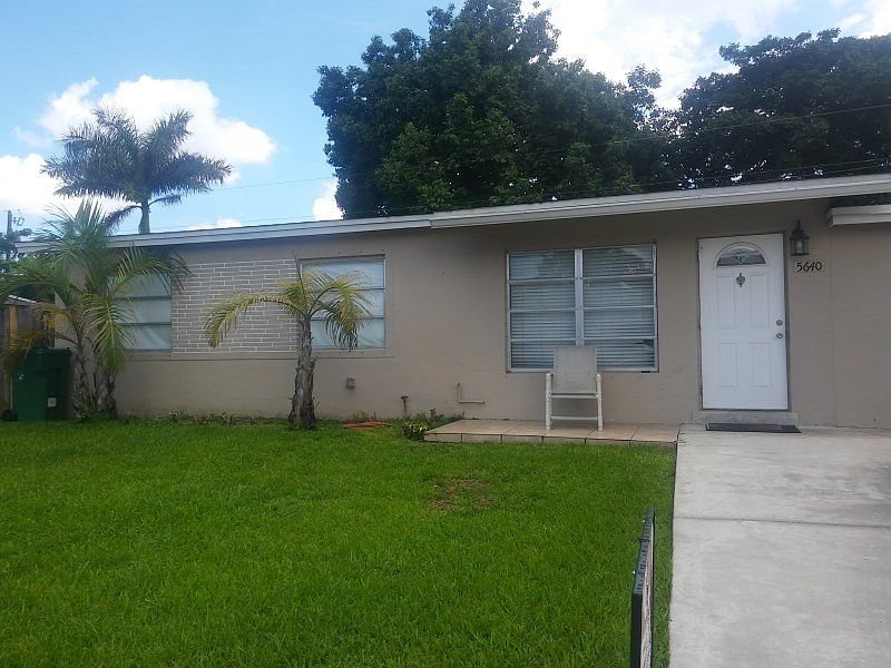 1st image of 5640 SW 36th Ct