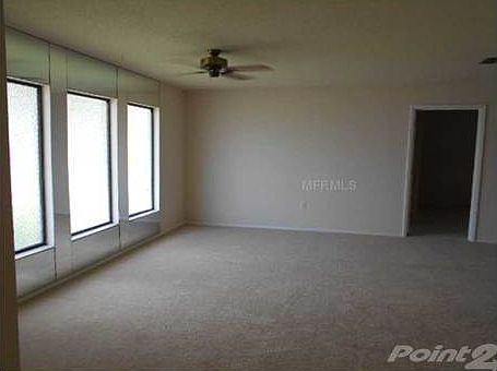 3rd image of 2095 Hanby St