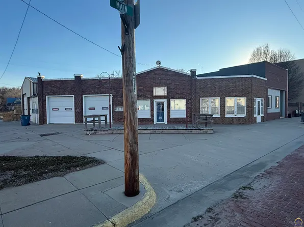 201 W Main St #115, Madison, KS 66860