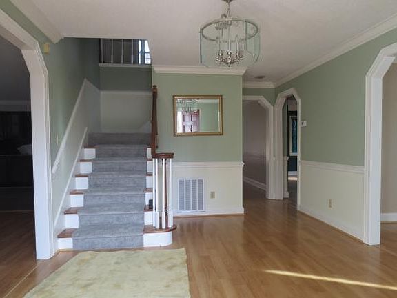 5th image of 2808 Steven Dr