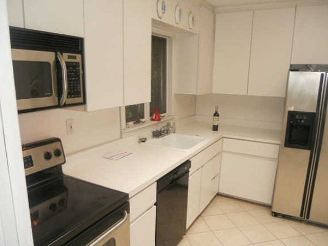 2nd image of 461 Peter Ln