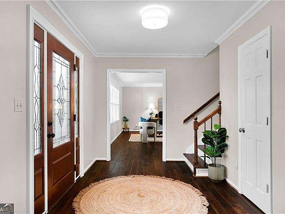 5th image of 3011 Castleton Way