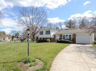 1805 Saint Roman Dr, Vienna, VA 22182