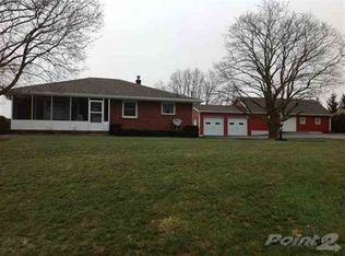 15580 Hales Mill Rd, Dubuque, IA 52002