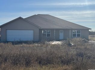 472 County Road 679 Cres, Natalia, TX 78059