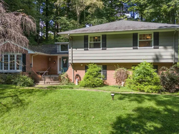 107 Forest Dr, Clarksburg, WV 26301
