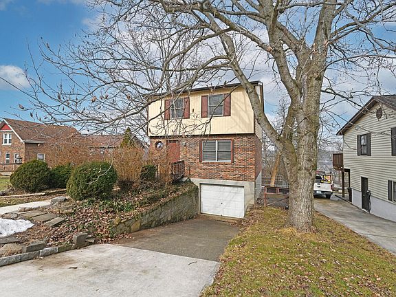 3rd image of 603 Belmont Rd