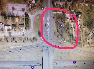 4021 S Lees Summit Rd, Independence, MO 64055