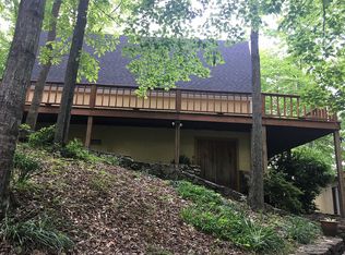 805 Holiday Haven Dr, Smithville, TN 37166