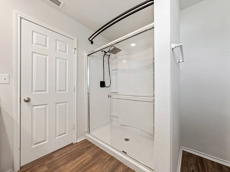 6231 Antares — Photo 23